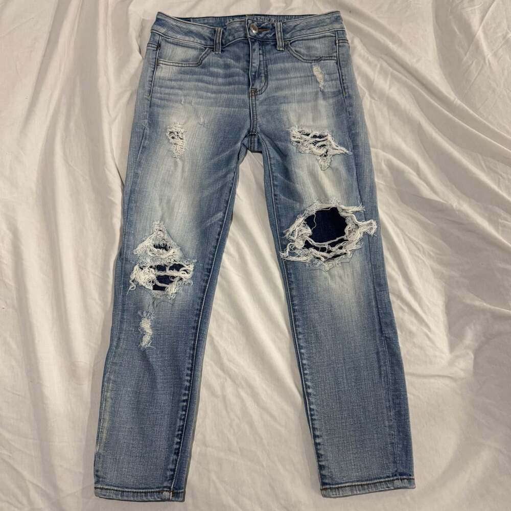 American Eagle Outfitters Hi-Rise Jegging Crop Super Stretch Distressed Size 4